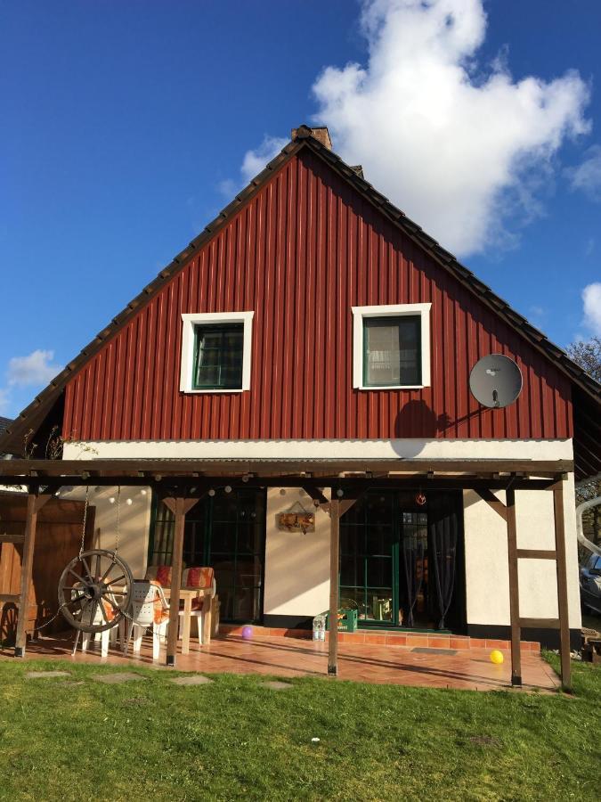Trollhus - Grosses Familienfreundliches Ferienhaus Born Exteriér fotografie