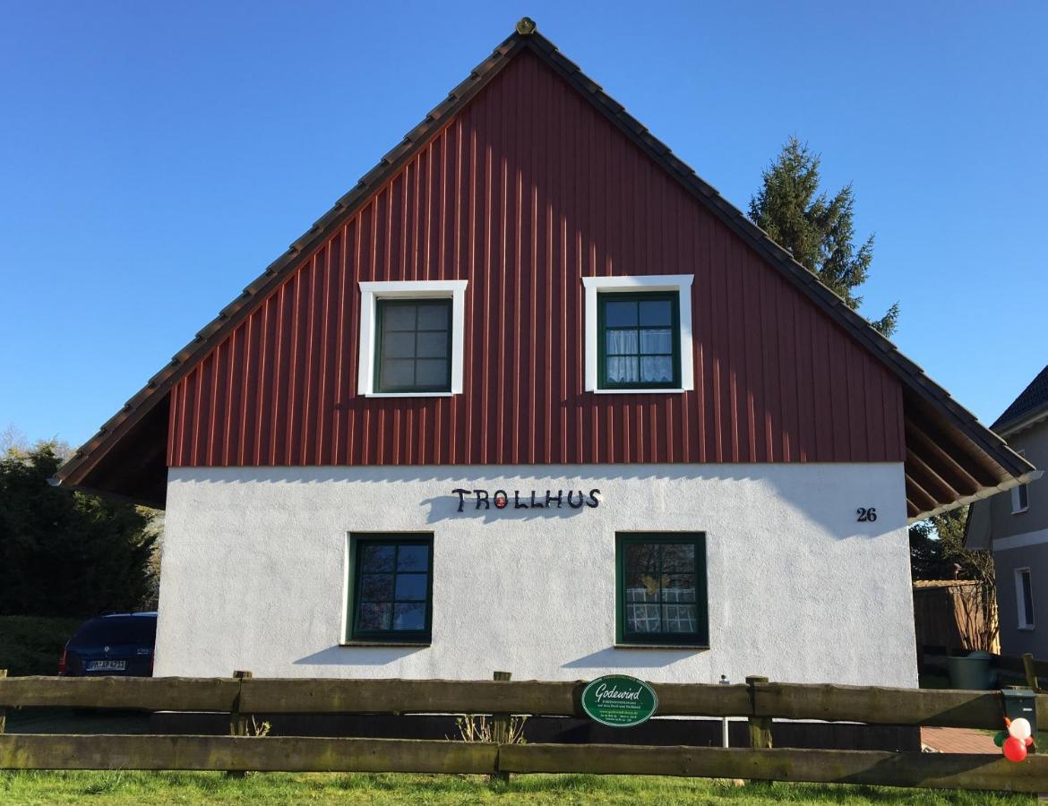 Trollhus - Grosses Familienfreundliches Ferienhaus Born Exteriér fotografie
